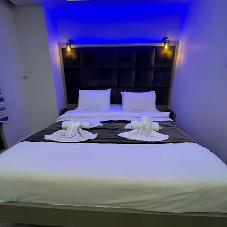 Galatagreenapplehotel 3*