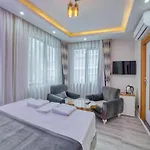 Galatagreenapplehotel Hotel 3*