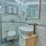 Galatagreenapplehotel Hotel