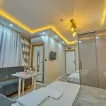 Galatagreenapplehotel
