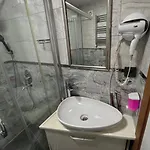 Galatagreenapplehotel 3*