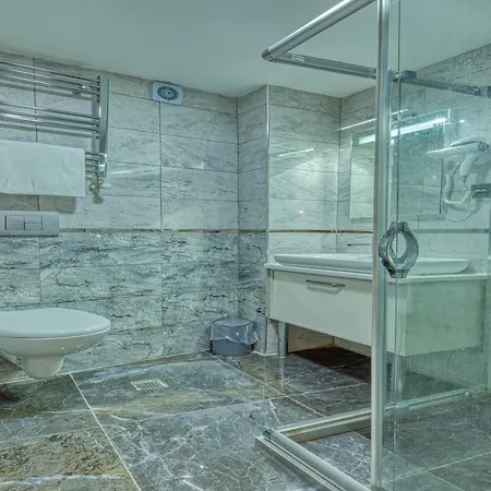 Galatagreenapplehotel Hotell