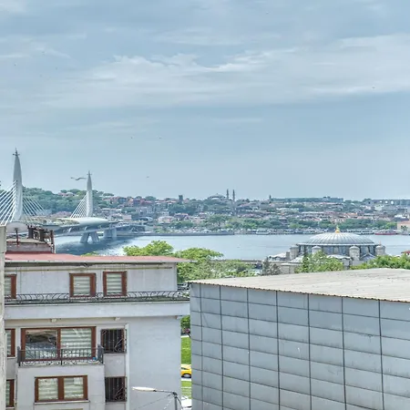 Galatagreenapplehotel