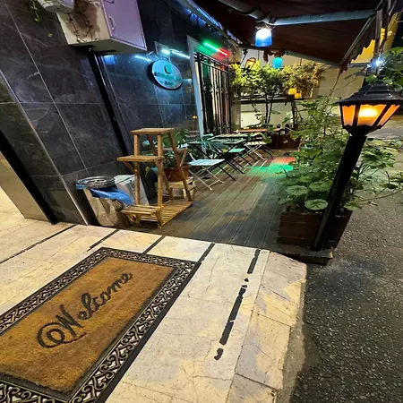 Galatagreenapplehotel 3*