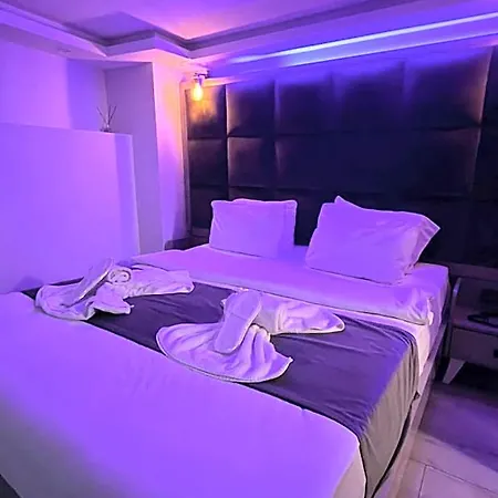 Galatagreenapplehotel