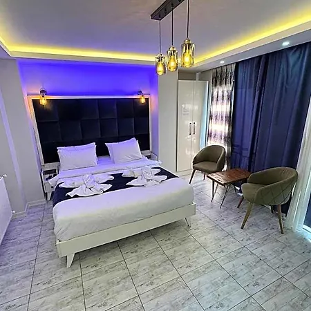 Galatagreenapplehotel