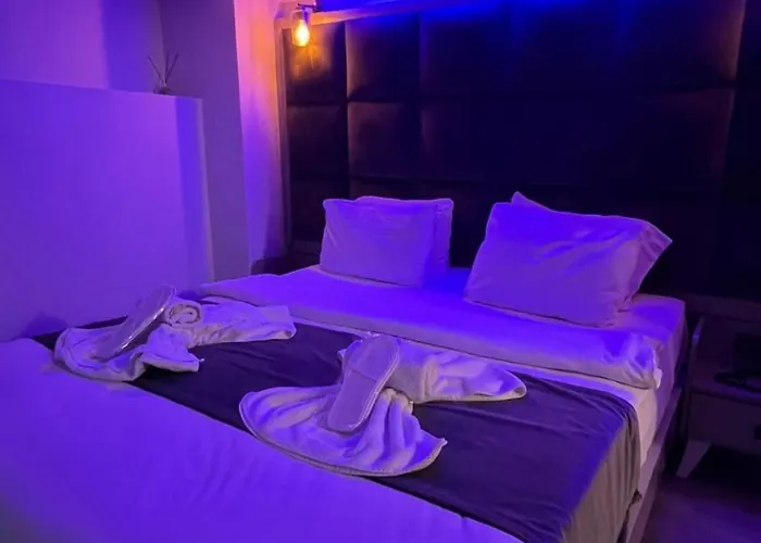 ホテル Galatagreenapplehotel