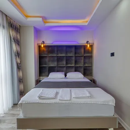 Galatagreenapplehotel 3*